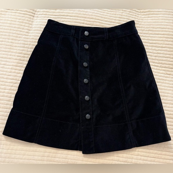 Kate Spade BROOME STREET VELOUR Black Button-Up mini Skirt Size 4. - Picture 12 of 17